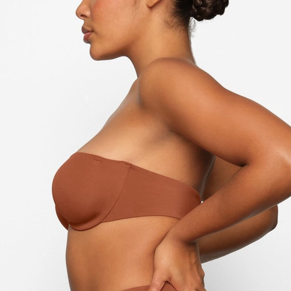 Skims Smoothing Intimates Unlined Strapless Bra with Straps in Bronze Size 34C - Picture 3 of 12